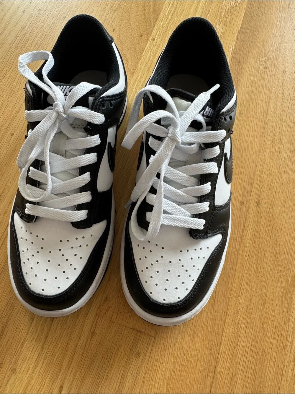 Nike Dunk Low Panda